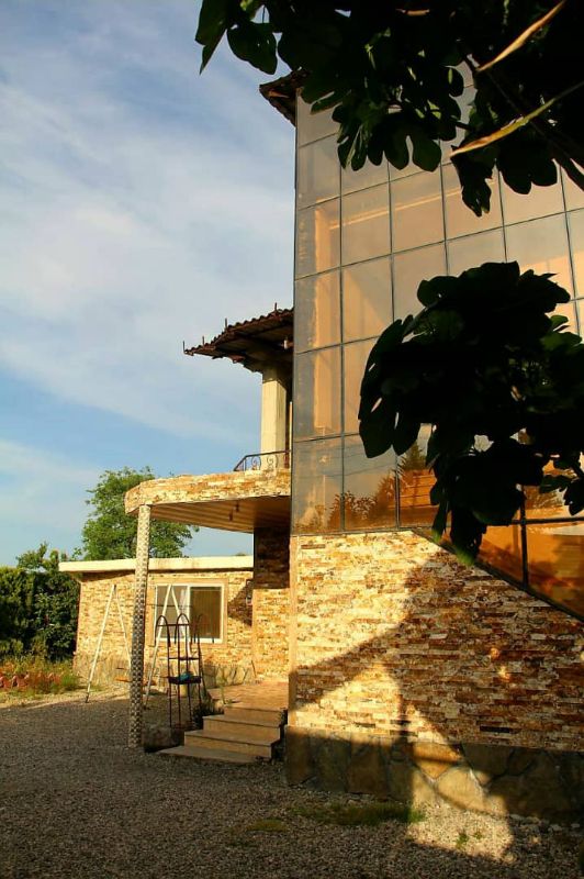 ویلای استخردار به همراه استخر و جکوزی