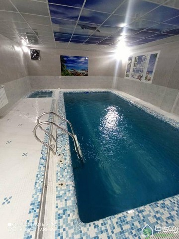 ویلا با استخر سرپوشیده