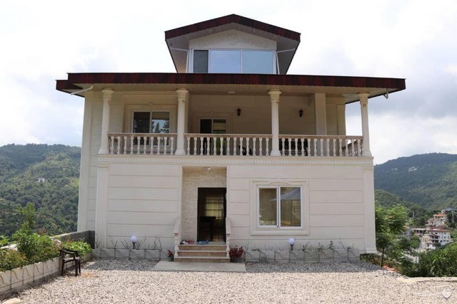 ویلای چهارخواب استخر دار