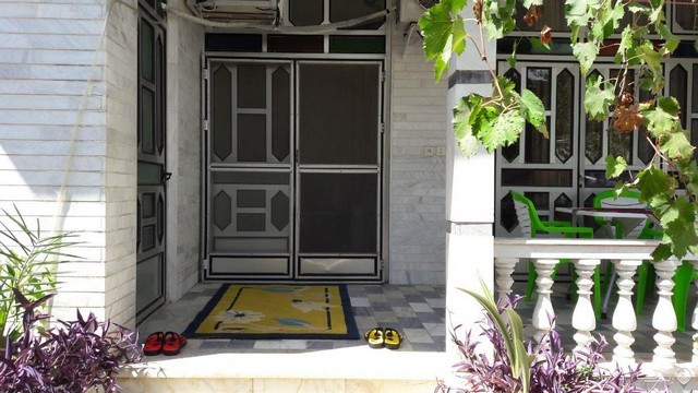 ویلایی دربست