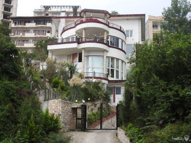 ویلا دوبلکس با استخرفضای باز