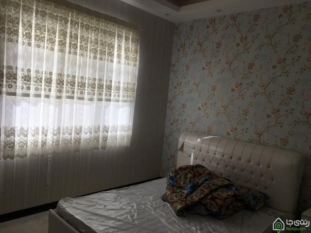 ویلا با استخر سقف مکانیزه