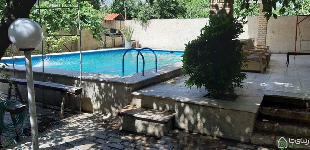 ویلا استخر آب گرم سرپوشیده کردان