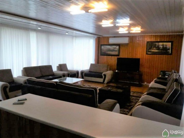 ویلا سه خوابه چوبی و شیک در خزرشهر