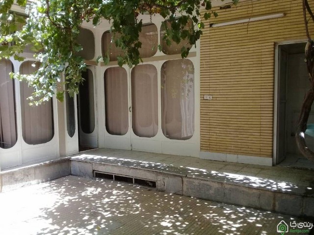 واحد تک خوابه  نقلی در خیابان کاوه