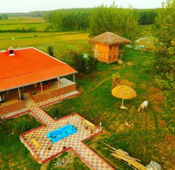 اجاره ویلا باغ در صومعه سرا  