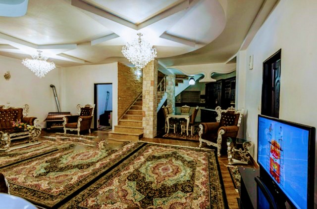 ویلا  استخر دار با بیلیارد