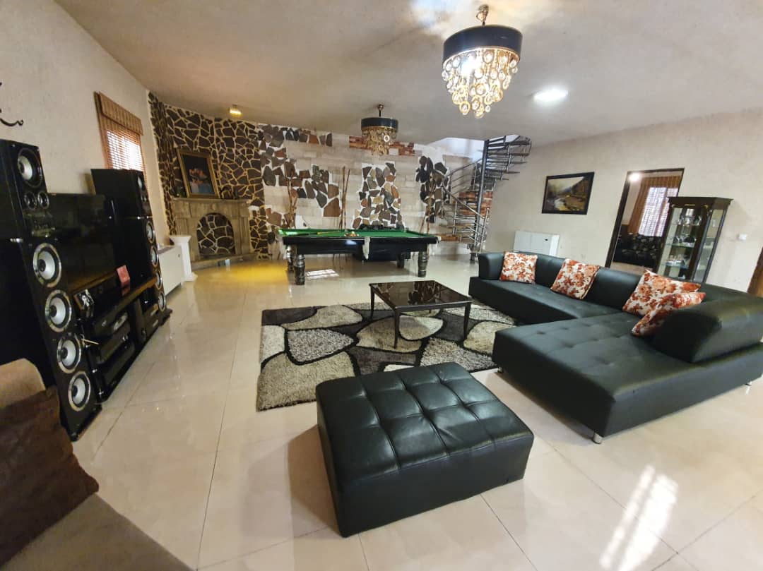 اجاره ویلا بزرگ کردان