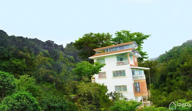 ویلا جنگلی با استخر رو باز 