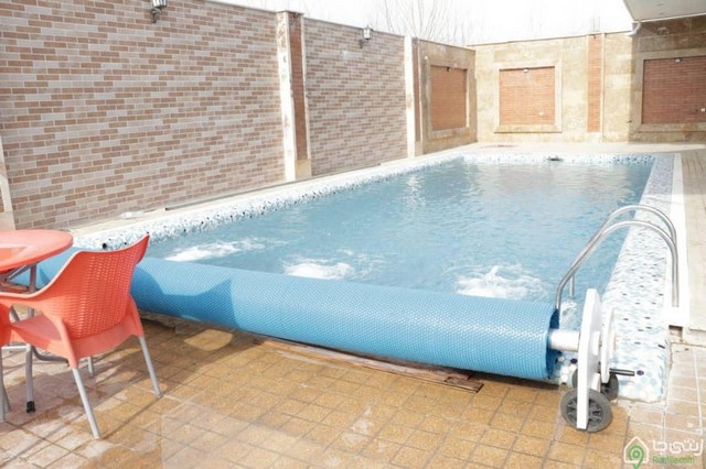 استخر آب گرم و جكوزى