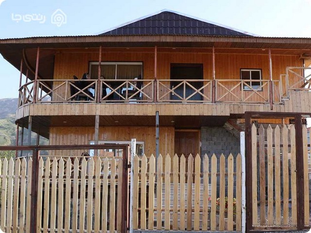 خانه چوبی ملج