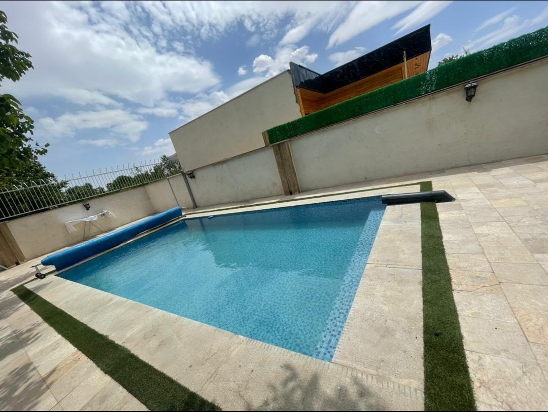 ویلا  کردان با استخر ابگرم