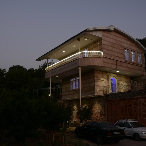 اقامتگاه بومگردی دهکده (طبقه بالا)