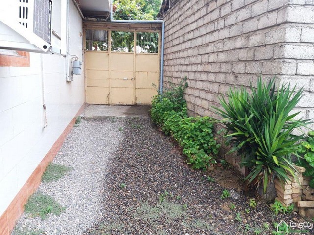 واحد تک خواب حیاط دار در لاهیجان