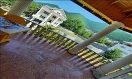 ویلا 3 طبقه با ویو عالی در نصیری  3خوابه طبقه دوم