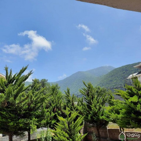 ویلا 3 طبقه با ویو عالی در نصیری  3خوابه طبقه دوم