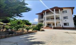 ویلا  3طبقه ویو فوق‌العاده ۲خوابه طبقه اول