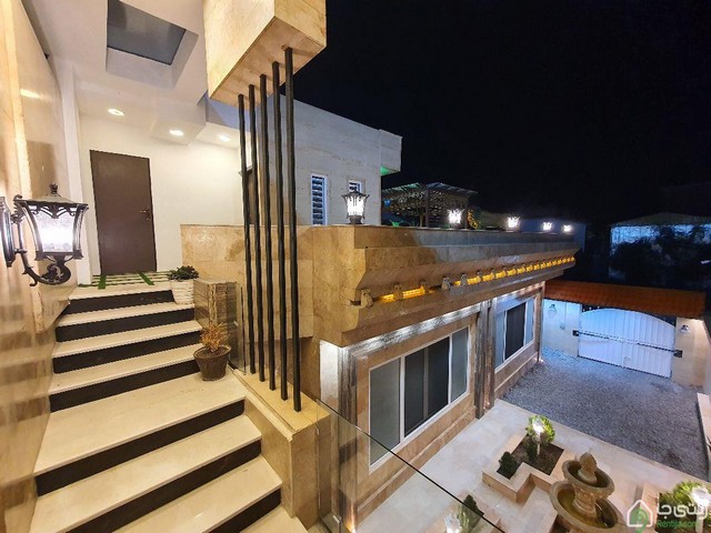 ویلا لاکچری با سرسره آبی در محمودآباد