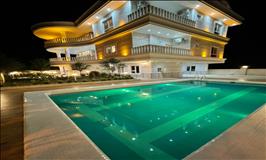 ویلای چهار خواب لوکس متل قو