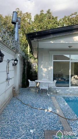 باغ ویلا استخردار