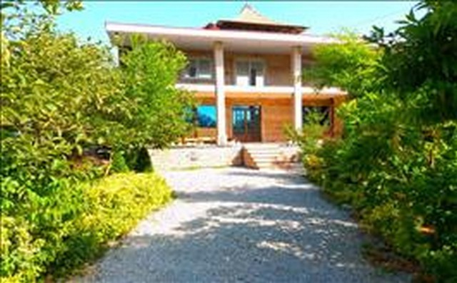 ویلا باغ استخردار نزدیک دریا