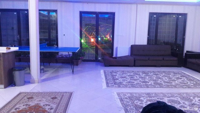 باغ ویلا با استخر روباز