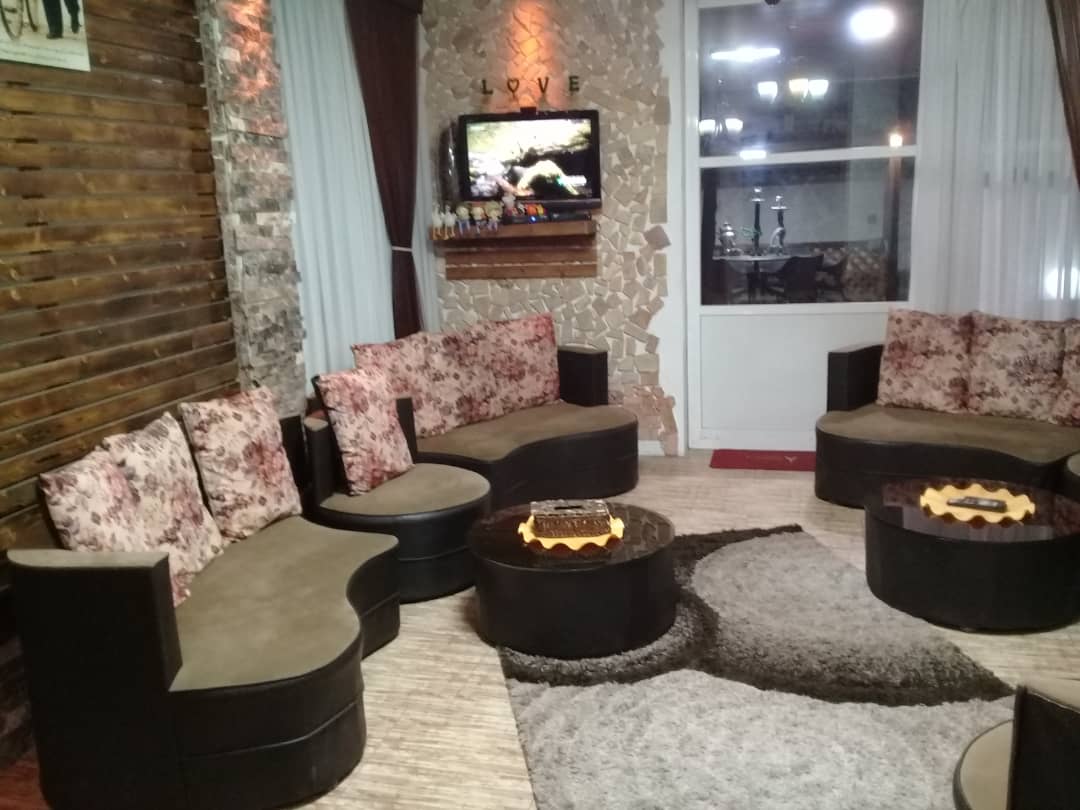 ویلا با آتشکده در نور