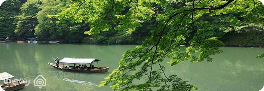 قایق سواری در دریاچه جنگل کشپل