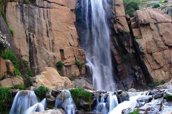 ابشار گنجنامه همدان