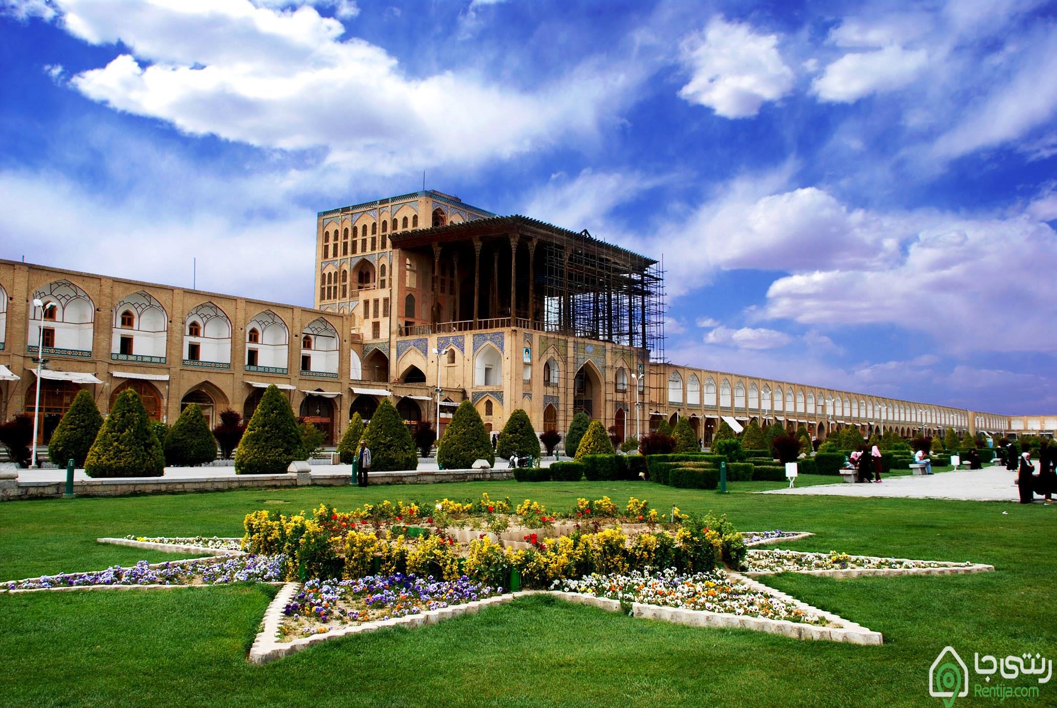 عالی قاپو اصفهان